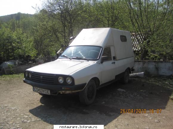 poze - papuc ochelarist si carosat - DACIA