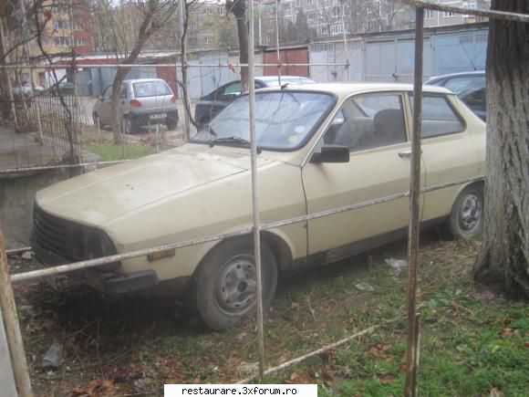 poze - sportiva cu usa lunga, din cate am inteles s-a - DACIA