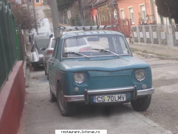 poze - o sutica a unui batran care mai circula cu ea din - DACIA