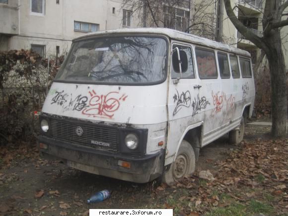 poze - un microbuz rocar cu graff-uri pe el.....rare - ROCAR