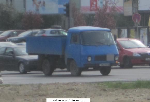 poze - camioneta TV in circulatie prin traficul infernal - ROCAR