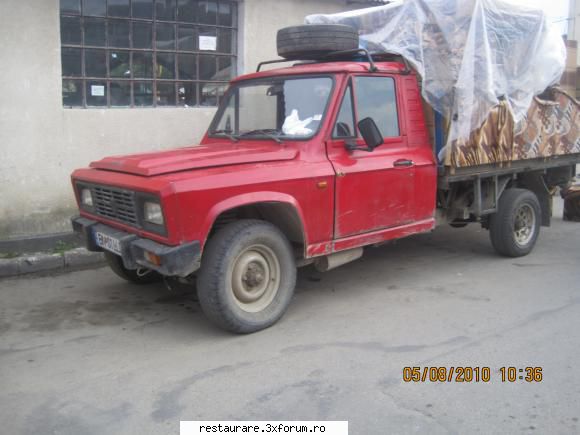 poze aro - camioneta aro cu faruri dreptunghiulare cam rara - ARO
